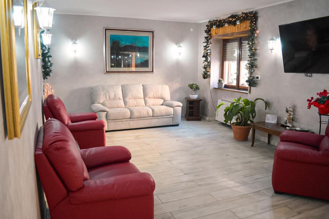 Lo Sciatore Hotel & Restaurant Camigliatello Silano Extérieur photo